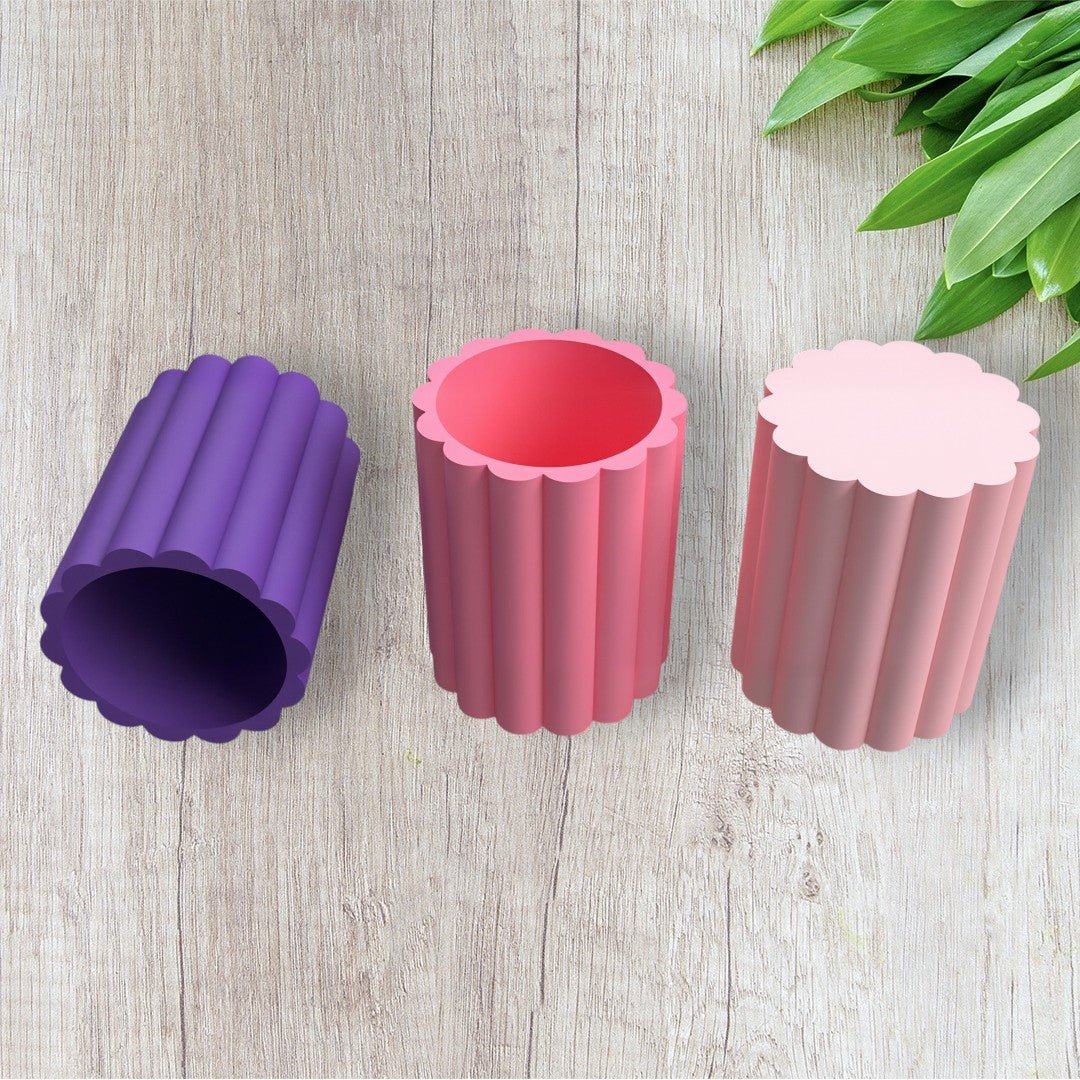 Round Wavy Craft Organiser V2 - Chickadee