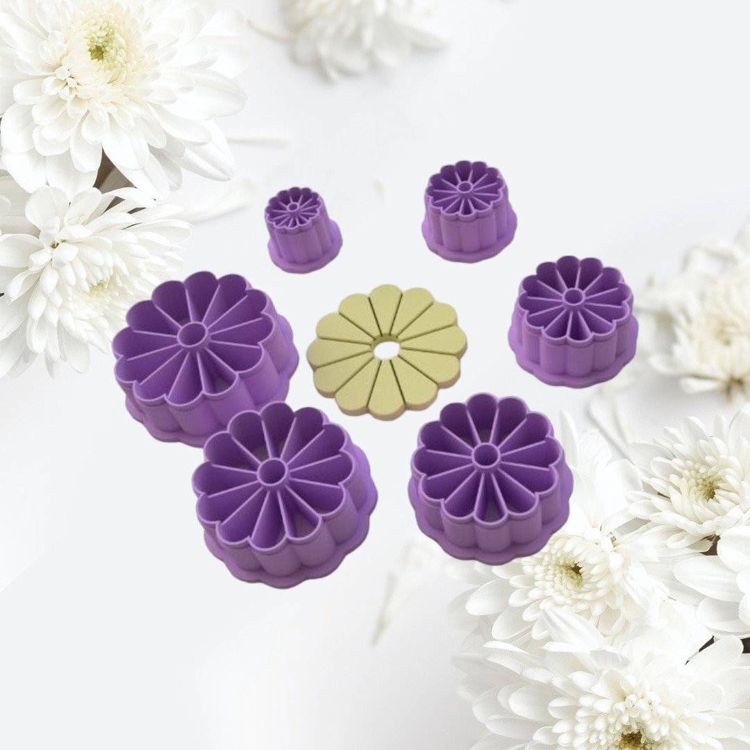 12 Petal Flower Cutter - Chickadee