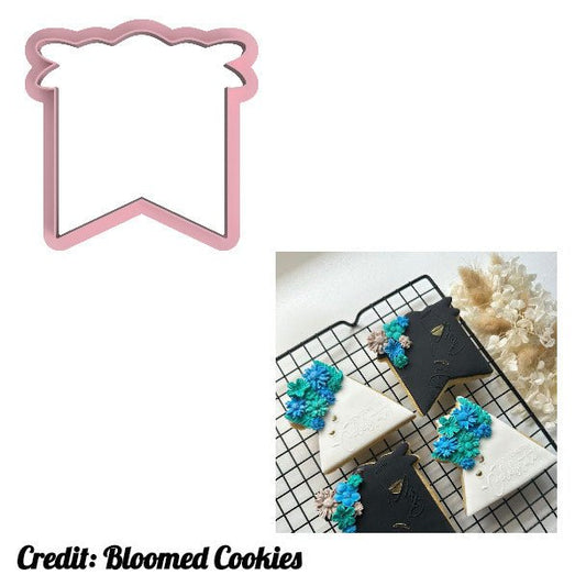 Floral Flag Cutter - Chickadee