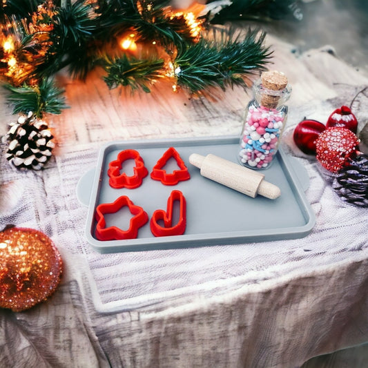 Mini Christmas Baking Prop - Chickadee